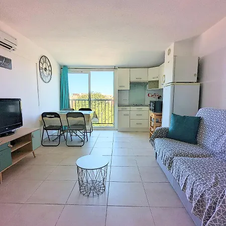 Proche Port Et Avec Wifi Et Climatisation *