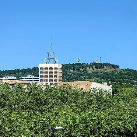 Proche Port Et Avec Wifi Et Climatisation *