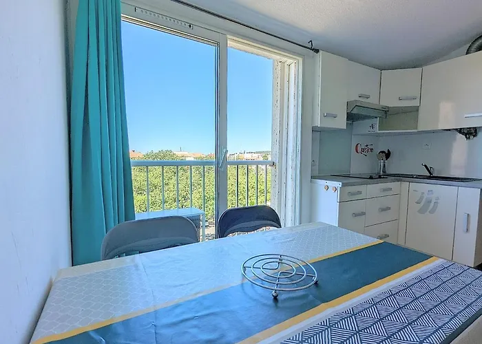 Proche Port Et Avec Wifi Et Climatisation *